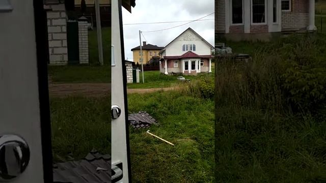 Продается строящийся двухэтажный дом с балконом, площадью 120 м.кв. с земельным участком ИЖС 15 сот