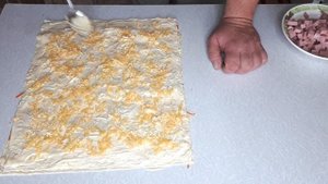 Рулет из лаваша с ветчиной и сыром вкусная закуска