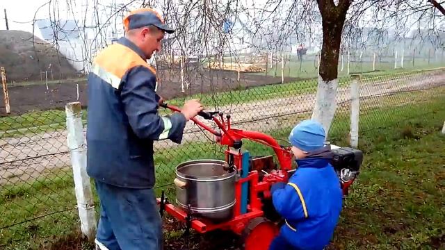 Картофелесажалка своими руками