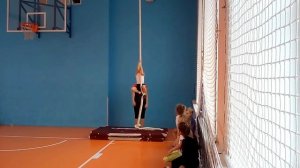 Лезем по канату