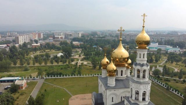 Абакан накрывает гарь лесных пожаров.  Видео с дрона в 4K (UHD)