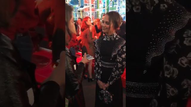 Just spotted Emma Stone’s face in this video of me interviewing Alicia Vikander !