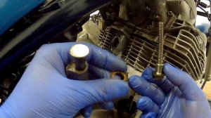 Как проверить натяжитель цепи ГРМ. How to check the tensioner of the TIMING chain.