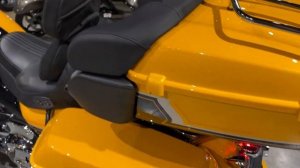 CVO Road Glide Limited 117 Harley-Davidson Hightail Yellow Pearl www.hd-moto.ru
