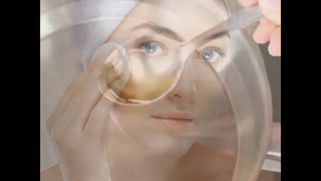 Нанося это масло вокруг глаз и от морщин не останется следа смотреть онлайн