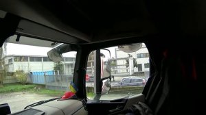 Как поставить (фуру)ровно под загрузку,с крутого поворота!?