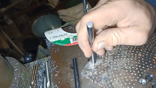 Тестирую спиралевые зенковки для кольцевых матриц 2 часть смотреть онлайн