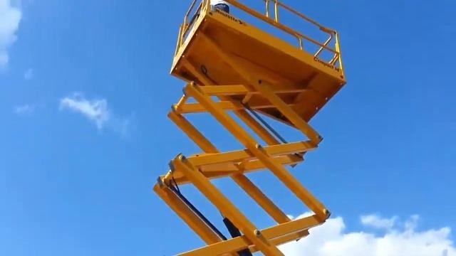 Ножничный аккумуляторный подъемник Compact 14