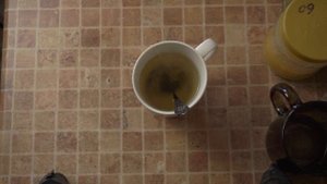 ЗАВАРИВАЮ ЧАЙ С РОМАШКОЙ