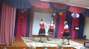 Хореографический коллектив "Серпантин" МАУДО ДЮЦ "Гармония"г. Киренск  танец Девичий перепляс
