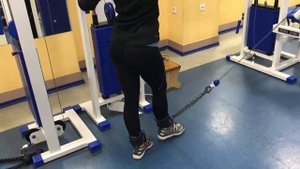 Упражнения на приводящие мышцы бедра в кроссовере.