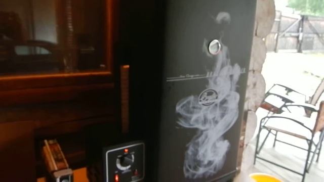 Копчение мяса на коптильне Bradley Smoker смотреть онлайн