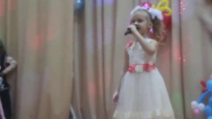 Поросята строят дом