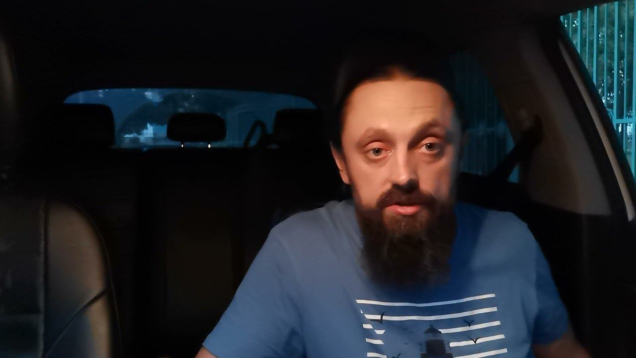 Пресвятая Богородица! Что-то шевельнулось в сердце! Бросила молитву и окунулась в пустоту!