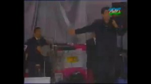 Baloglan Esrefov - Uzaqdan bir qiz gelir..mp4