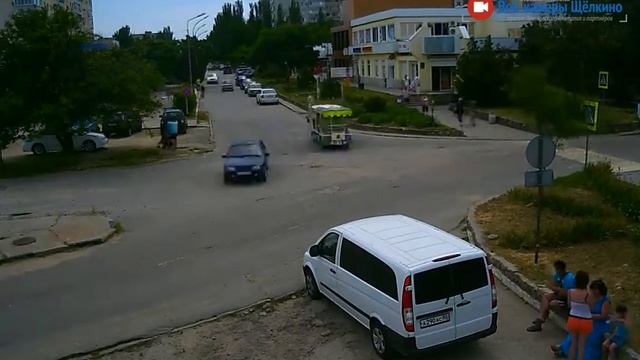 Перекрёсток в Щёлкино, 09.06.2015 - time-lapse с камеры 2 смотреть онлайн