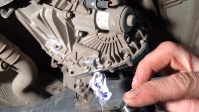 Как поменять масло в раздатке Volkswagen Touareg смотреть онлайн