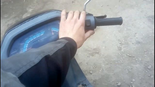 ЗАЧЕМ???? Поворотники справа???
