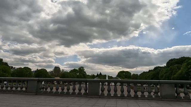 Горничная сжалилась над побирушкой и позвала поесть пока хозяев нет дома Но когда богачи вернулис