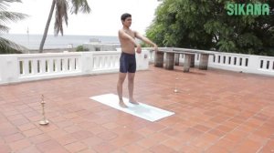 Learn yoga poses: Utkatasana (chair pose)