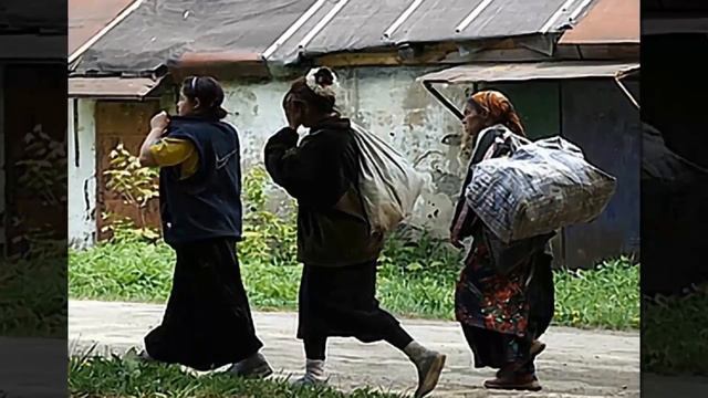 Для чего на самом деле цыгане выпрашивают старые подушки смотреть онлайн