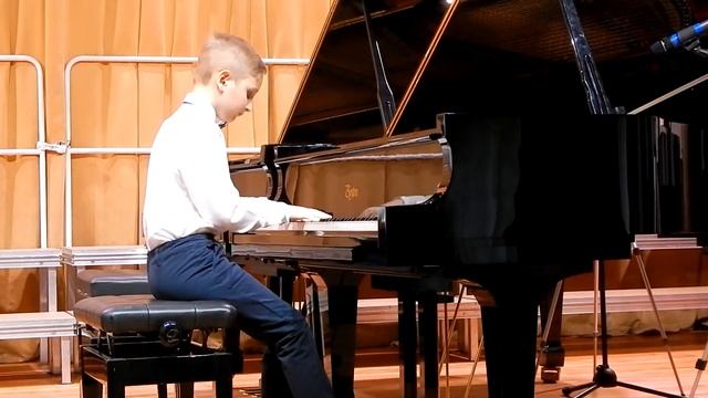 2. У.Гиллок «Арабеска». Исп. Белокуров Иван (класс преп. Поповой С.М.) смотреть онлайн