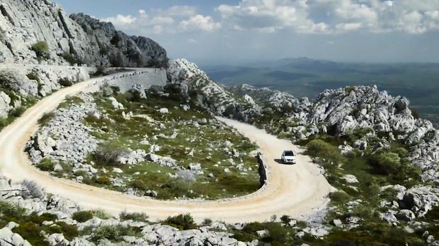 Mercedes Benz GLB 2019 World Premiere Trailer смотреть онлайн