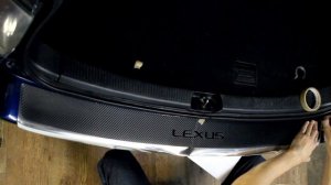 Наклейка на задний бампер Lexus RX300