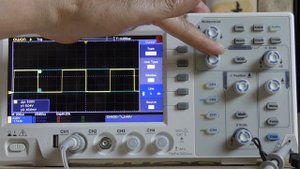 No.113 OWON SDS1104 4チャンネルデジタル・オシロスコープ