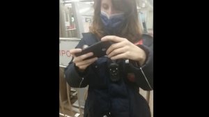 Русская Женщина чётко против контролёров ГКУ в метро