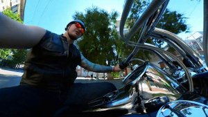 Колеса, руль и два ствола - обзор на Harley-Davidson Softail FXSTDI