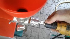 Электродрель как привод соковыжималки