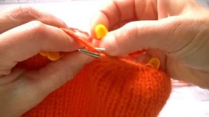 СТИЛЬНАЯ ШАПКА - ЛУКОВКА С МОДНОЙ, ПОПУЛЯРНОЙ МАКУШКОЙ!!!