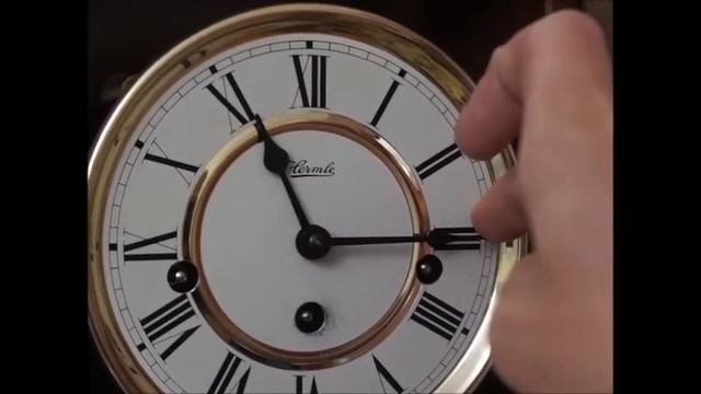 Hermle Cloc с боем Четвертей смотреть онлайн