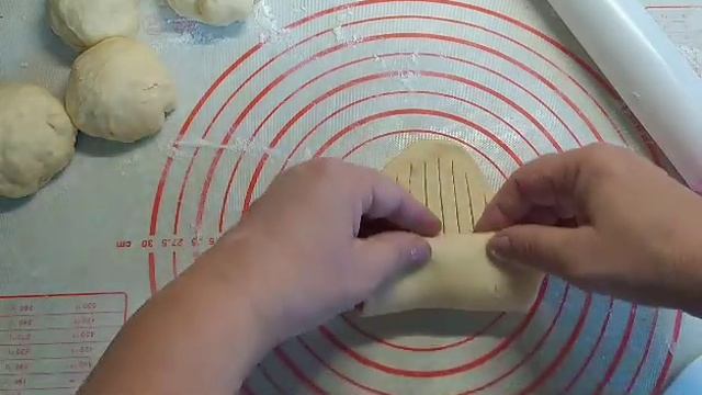 Пирожки с двумя начинками смотреть онлайн