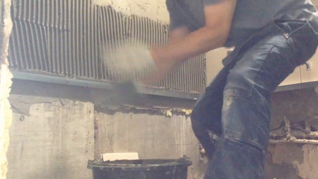 Бюджетный ремонт квартир. Электрика, сантехника. Укладка плитки смотреть онлайн