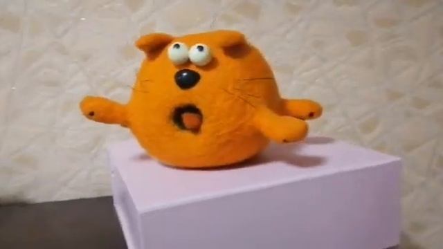 Авторская игрушка "Колобок" валяная из шерсти