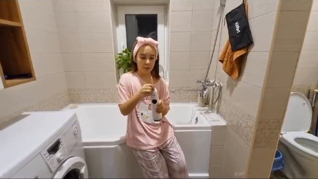 Чисти зубки вместе с Kitfort! Обзор ирригатора для полости рта КТ-2910* смотреть онлайн