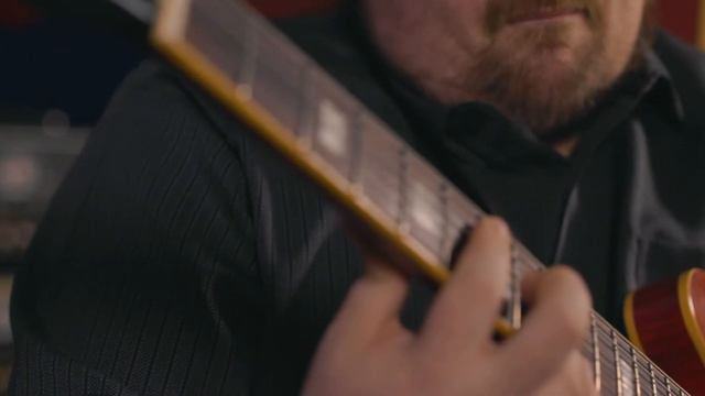 Travis Shelby teaches guitar at North Main Music смотреть онлайн