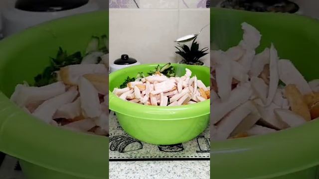 Рецепт вкусного и пикантного салата? Ешь и не можешь остановиться !!!