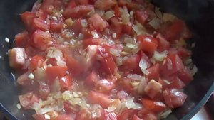 Как приготовить вкусные макароны с помидорами сразу в сковороде.