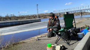 Рыбалка. Лещ. Река Волхов. Волховская ГЭС. Ранняя весна.