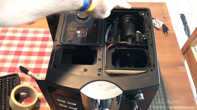 Jura Impressa S / X / XS Rebuild Series Part 1 - Opening the Unit смотреть онлайн