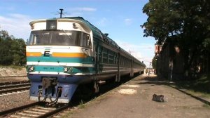 Дизель-поезд ДР1А-224 на ст. Тапа / DR1A-224 DMU at Tapa station
