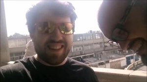 Почему мужики чешут свои яйца?