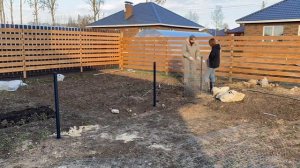 2 тысячи и типа ЛОФТ забор из сетки для огорода готов?