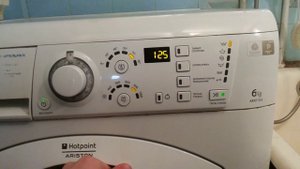 Машинка hotpoint ariston ARXF105, не запускается стирка