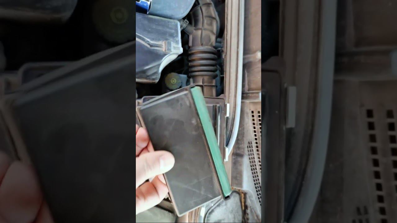 Замена воздушного фильтра Лада Веста | Как снять воздушный фильтр Веста #shorts смотреть онлайн