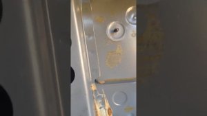 уберам течь воды с приоры