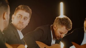 40 FINGERS - Hallelujah with 4 Guitars